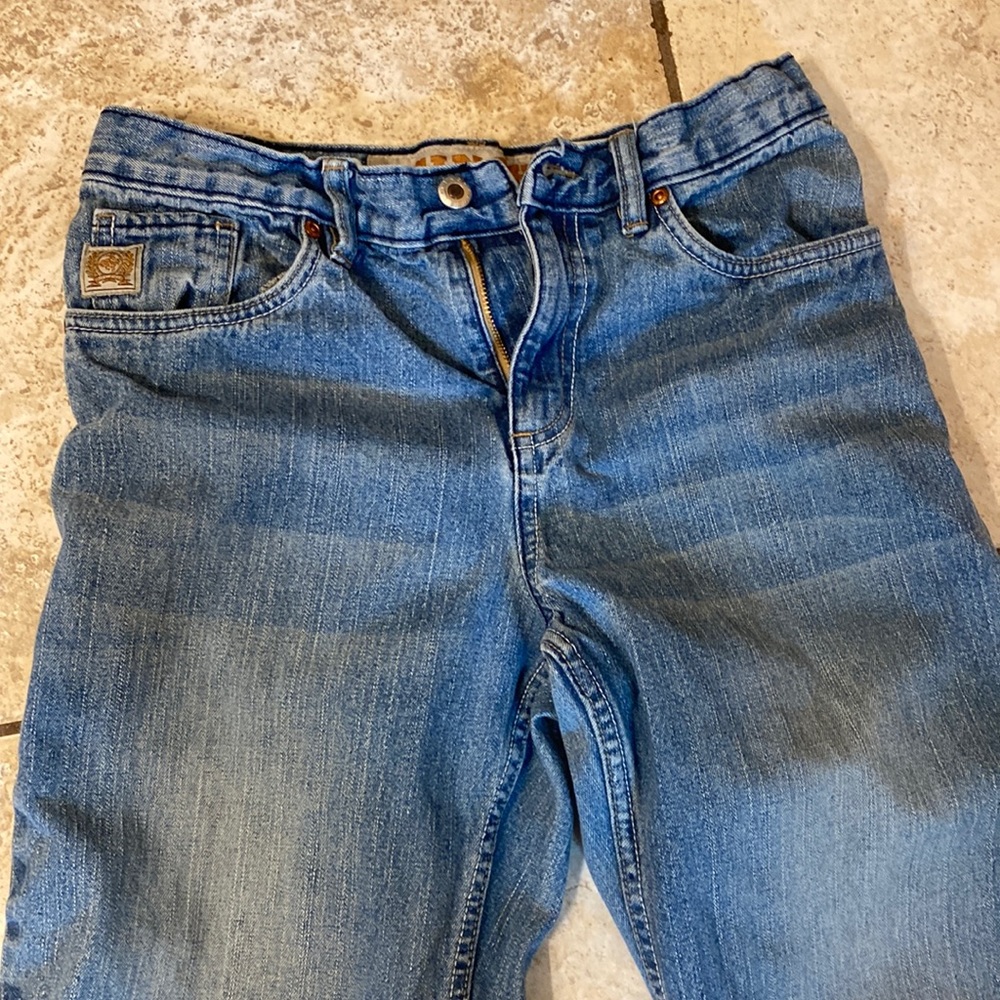 Like new boys Cinch jeans!